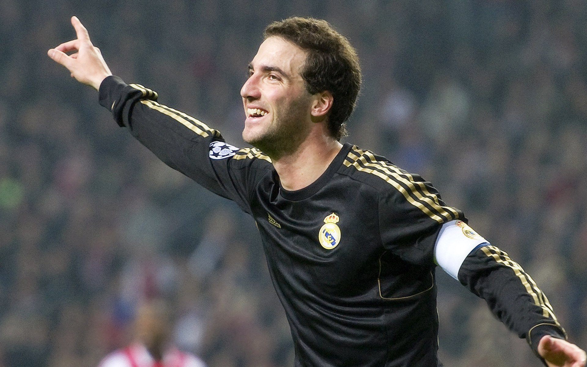 未来足球场馆将融合智能照明和环境监测系统,绿色科技引领行业